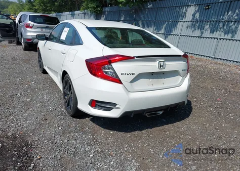 2019 Honda Civic Sport z USA, uszkodzony, nr VIN 2HGFC2F88KH604101